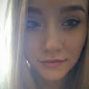 Meet your Posher, Mia